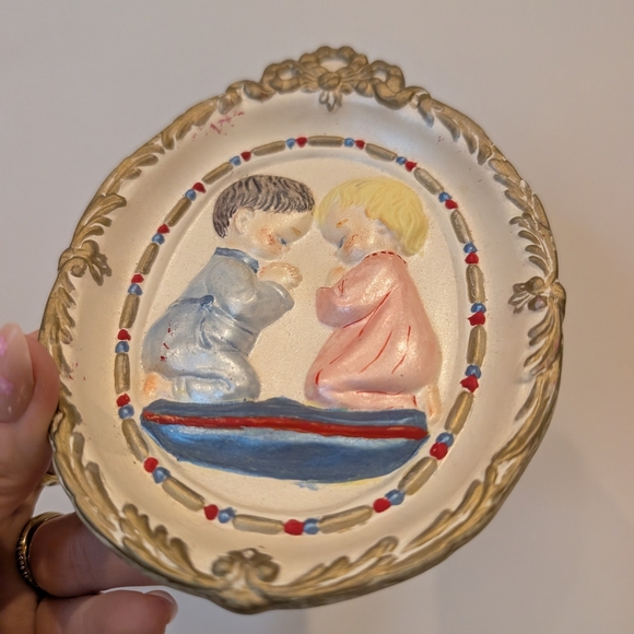 Vintage Praying Children Wall Plaque - Picture 2 of 9
